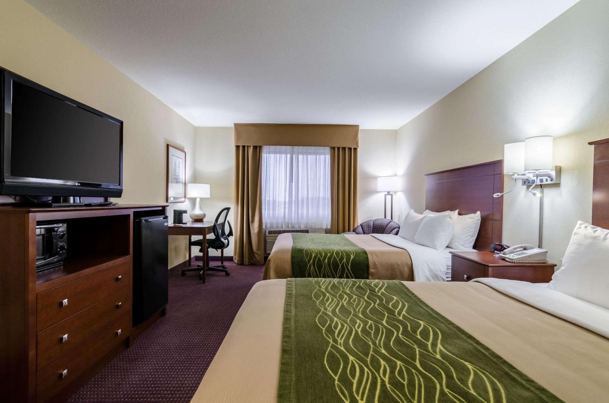 קולבי Comfort Inn מראה חיצוני תמונה